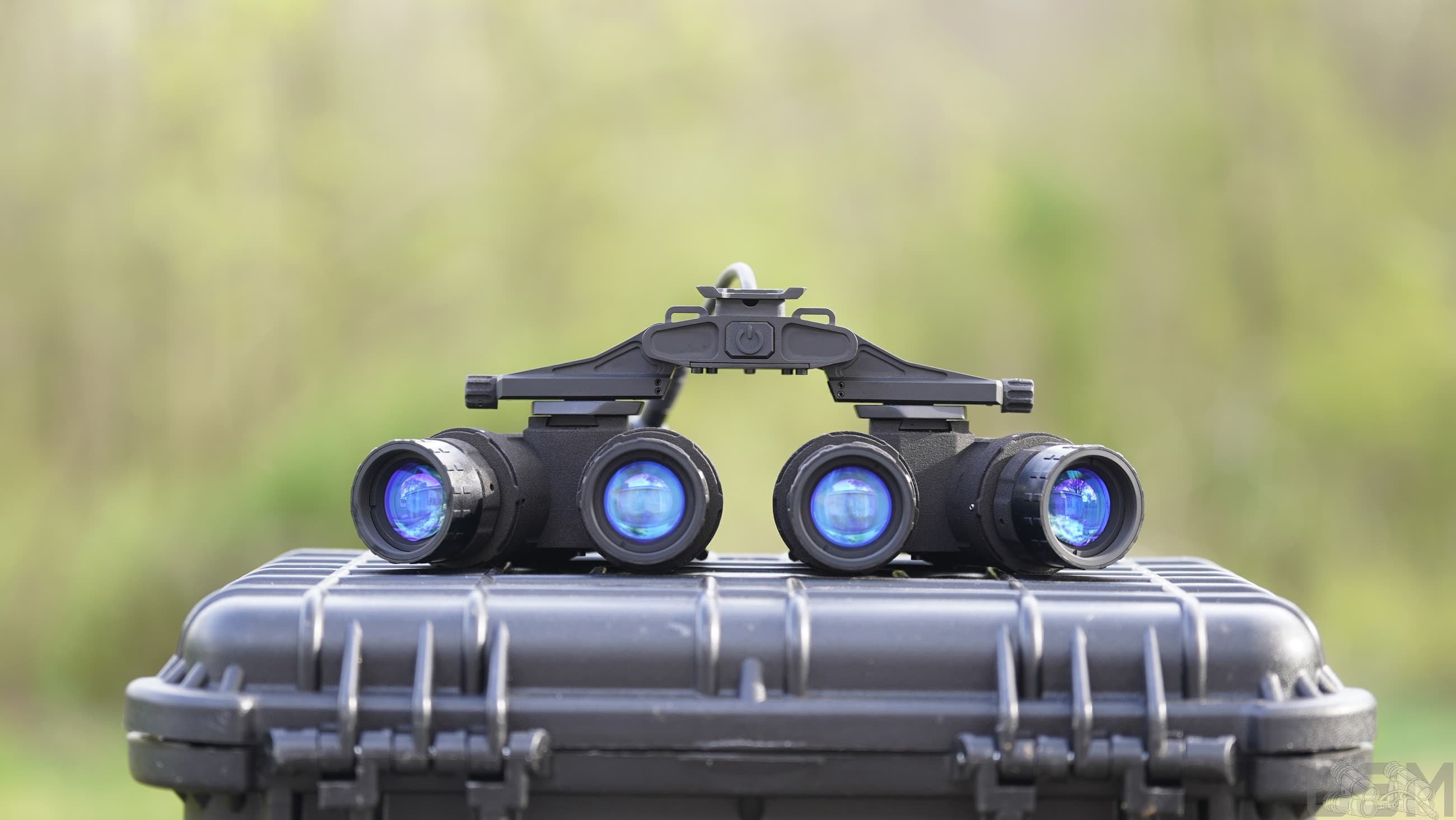 BELLE quad-tube panoramic housing